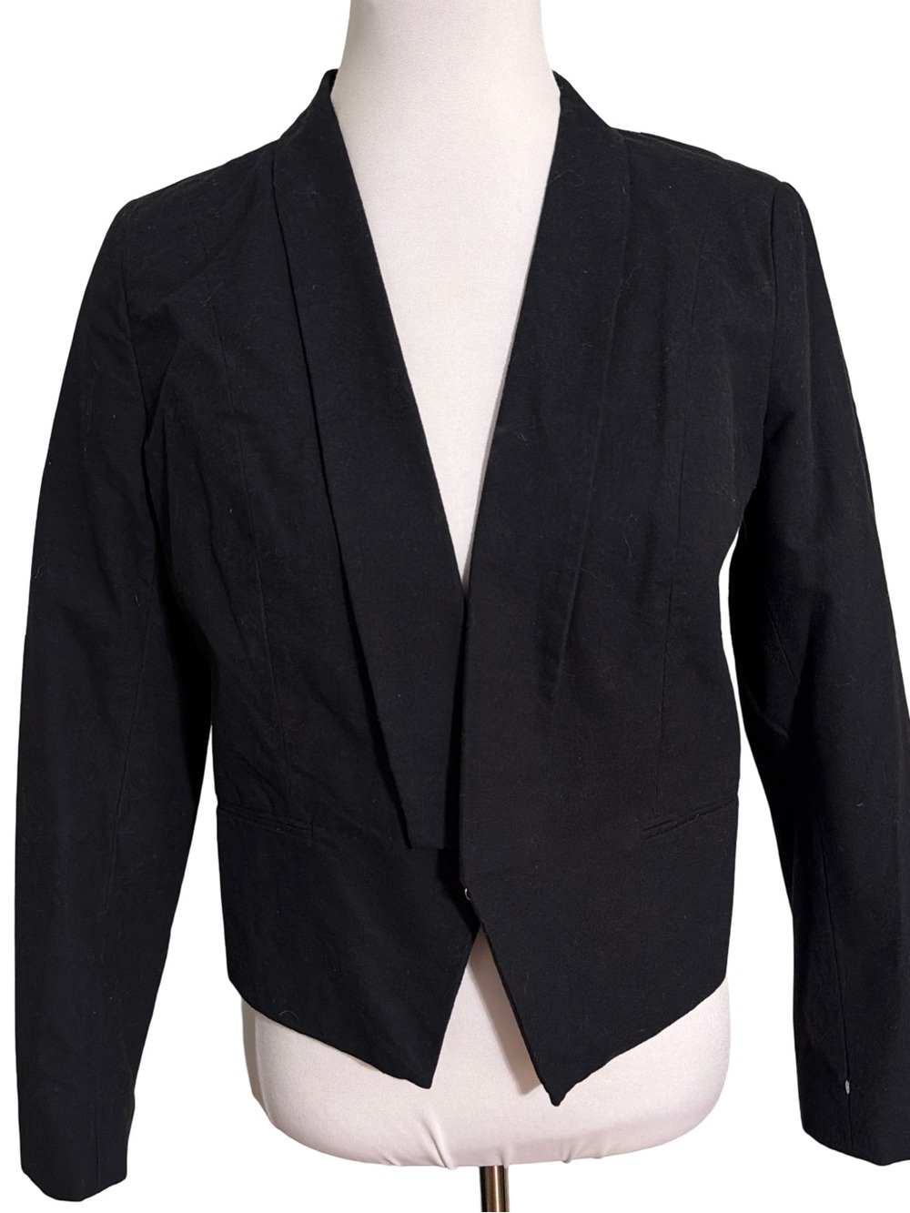 Apostrophe Black Open-Front Cropped Blazer